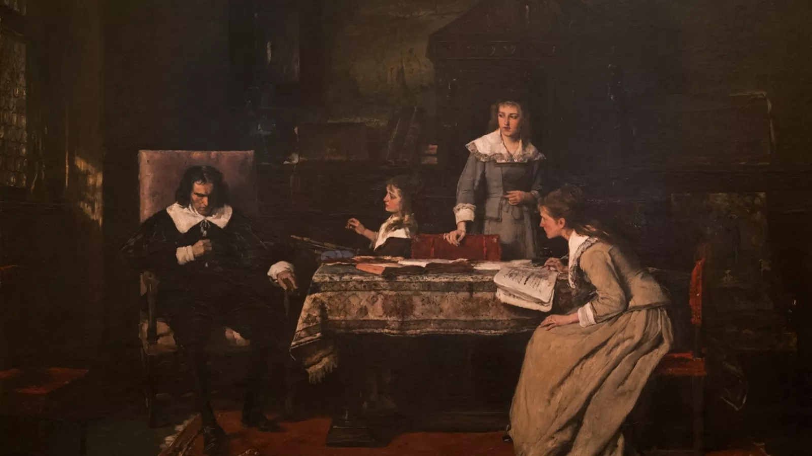 Pintura a óleo de tons escuros com contraste de luz fria. No centro, uma jovem de vestido branco com laço preto e touca listrada escreve de pé, com uma pena, numa estante. À direita, John Milton está sentado numa poltrona, com as mãos entrelaçadas, o rosto pálido e os olhos sem pupila voltados para cima. À esquerda, outra mulher, de cabelos longos e roupa vermelha, costura um tecido branco.