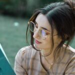 Existe faculdade de literatura? 10 opções de cursos para quem gosta de ler e escrever